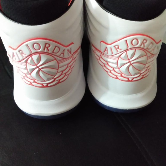Air jordans main image 4